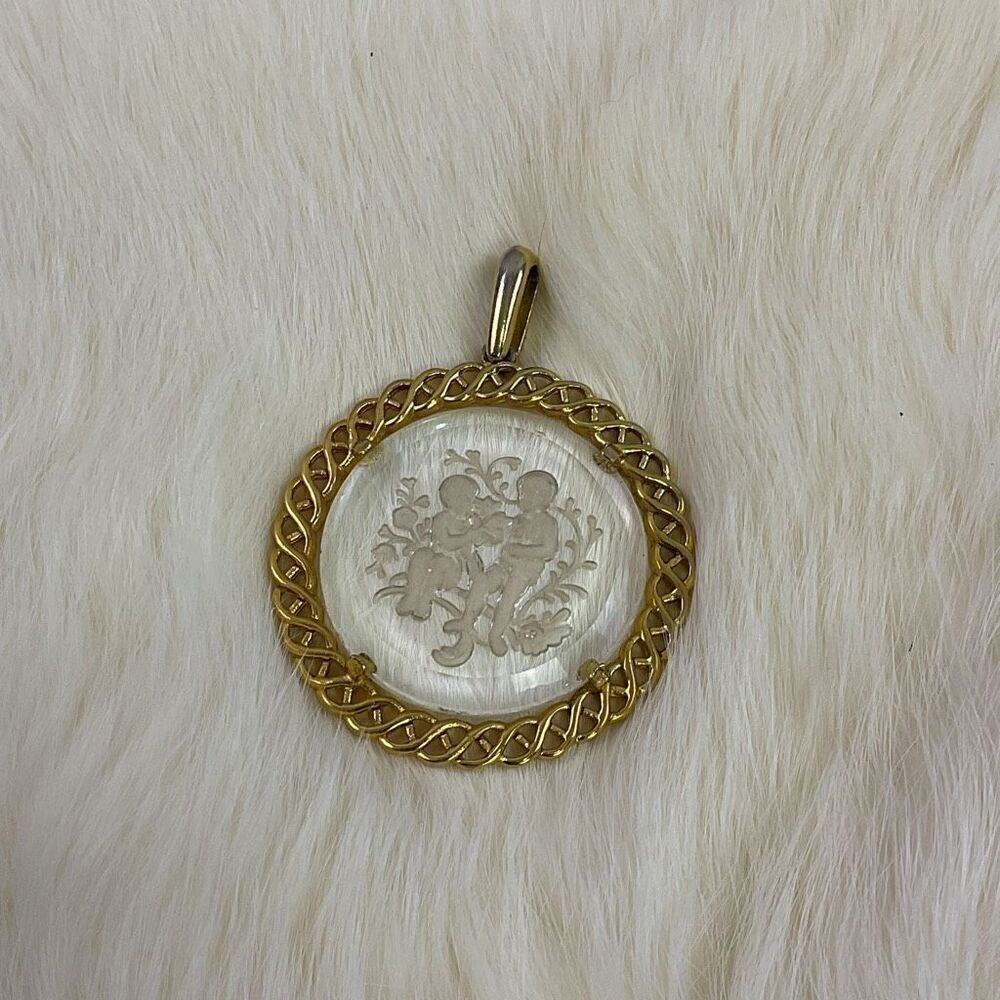 Vintage Crown Trifari Gemini Twins Pendant Zodiac Intaglio Gold Tone 2"